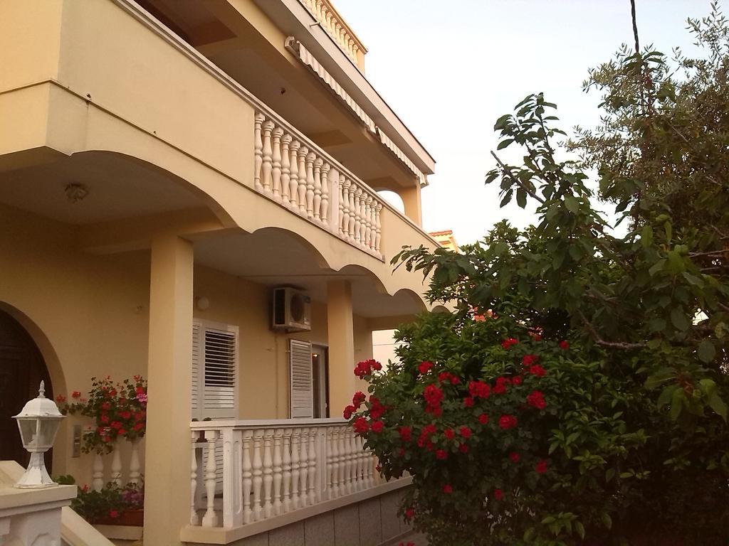 Apartments Branko ซาดาร์ ภายนอก รูปภาพ