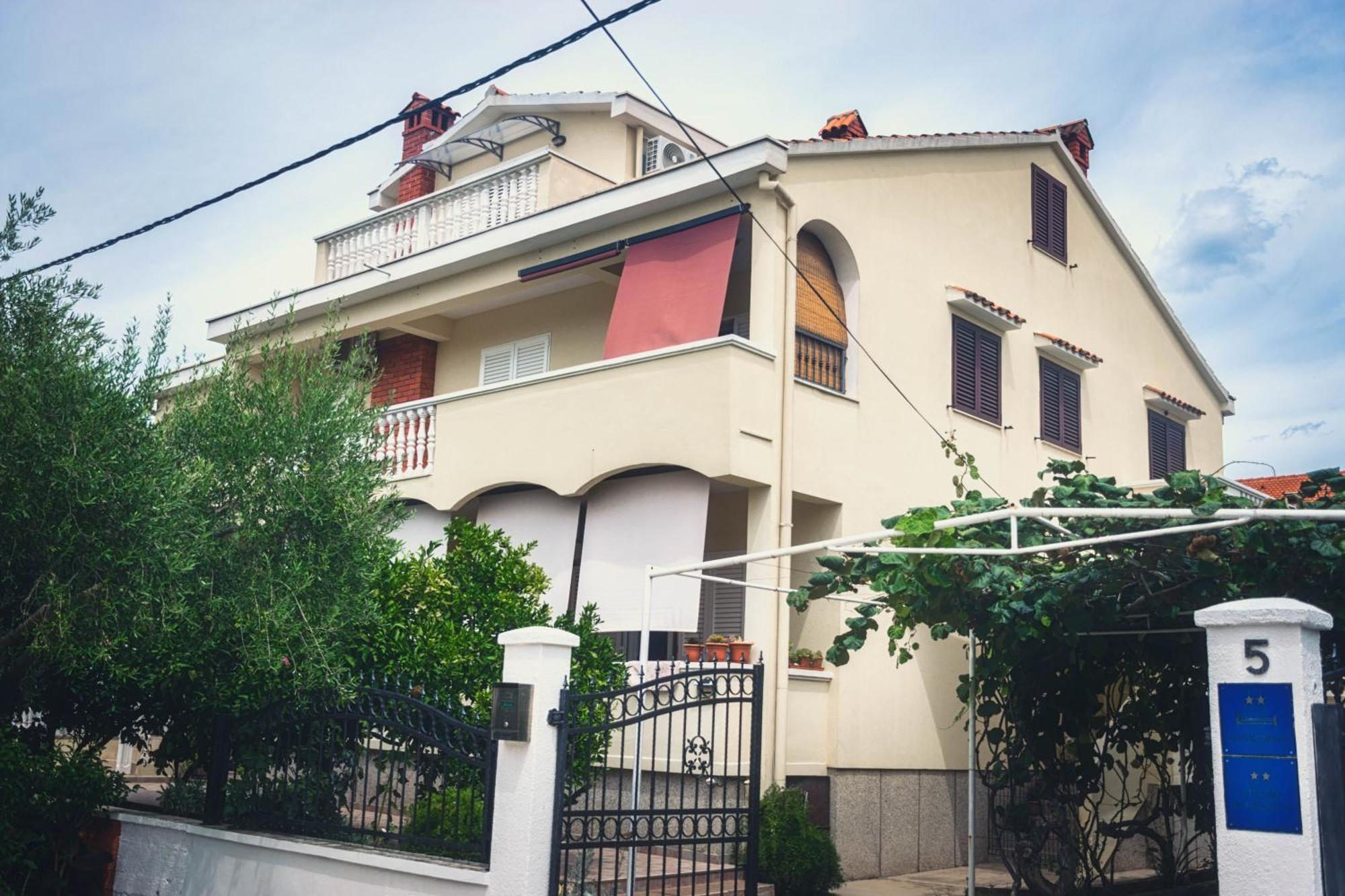 Apartments Branko ซาดาร์ ภายนอก รูปภาพ